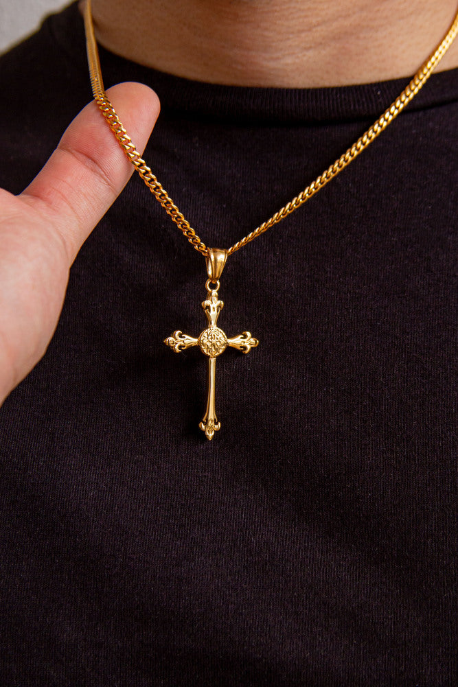 Cadena cubana 50 cms + dije cristo| Enchape de oro 18k