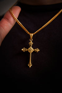 Cadena cubana 50 cms + dije cristo| Enchape de oro 18k