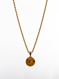 Cadena 50 cms + dije San Miguel Arcangel| Enchape de oro 18k