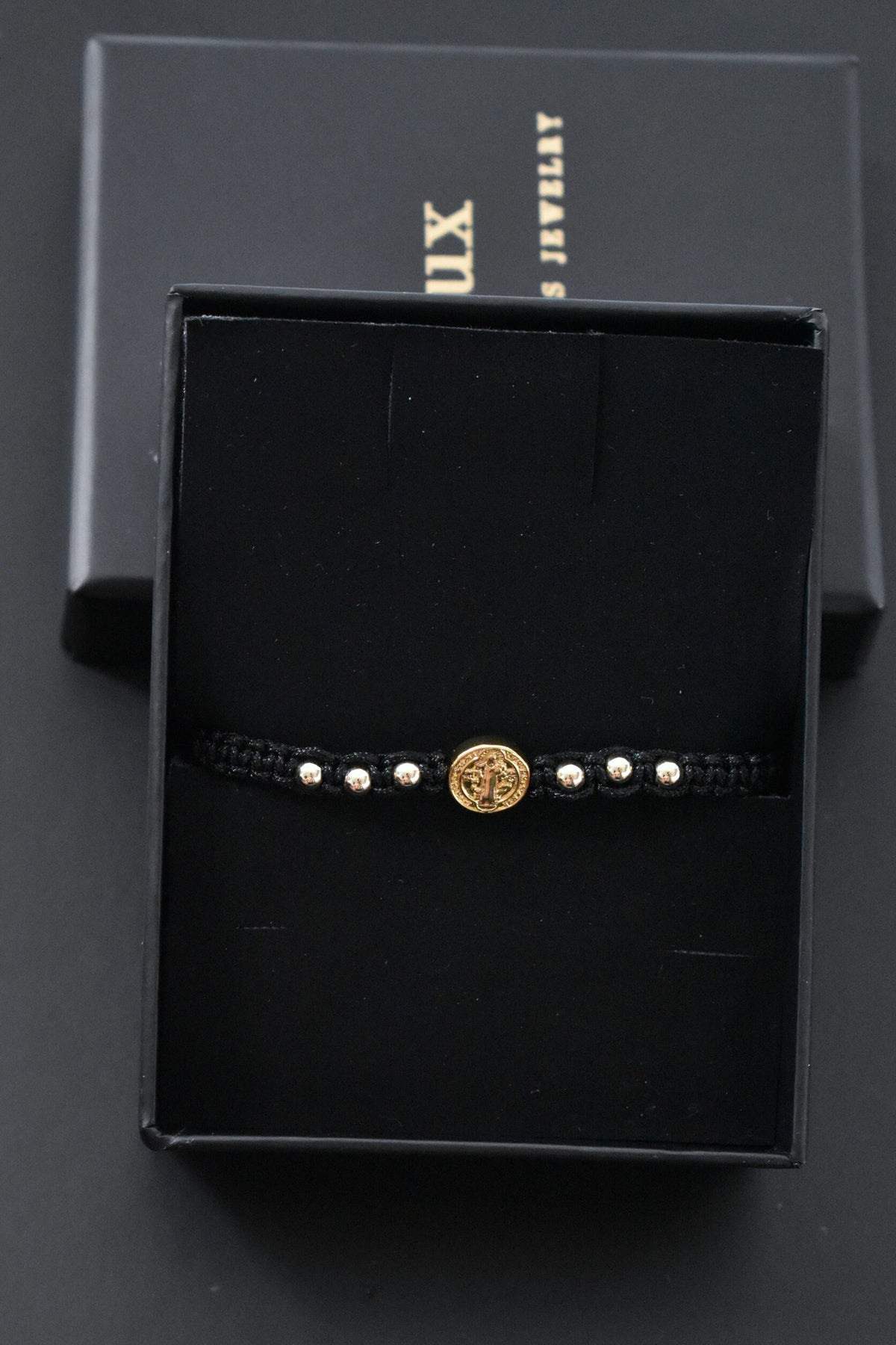 Pulsera San Benito | Oro laminado 18 K - Aurelius