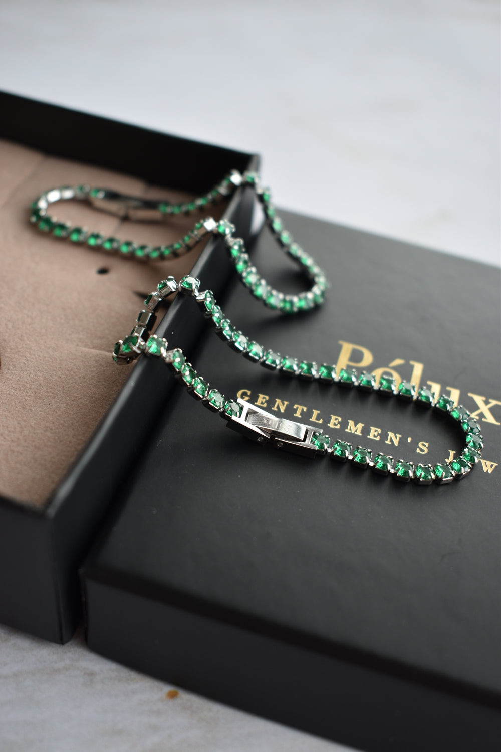 Set pulseras tejido tennis silver esmeralda para parejas
