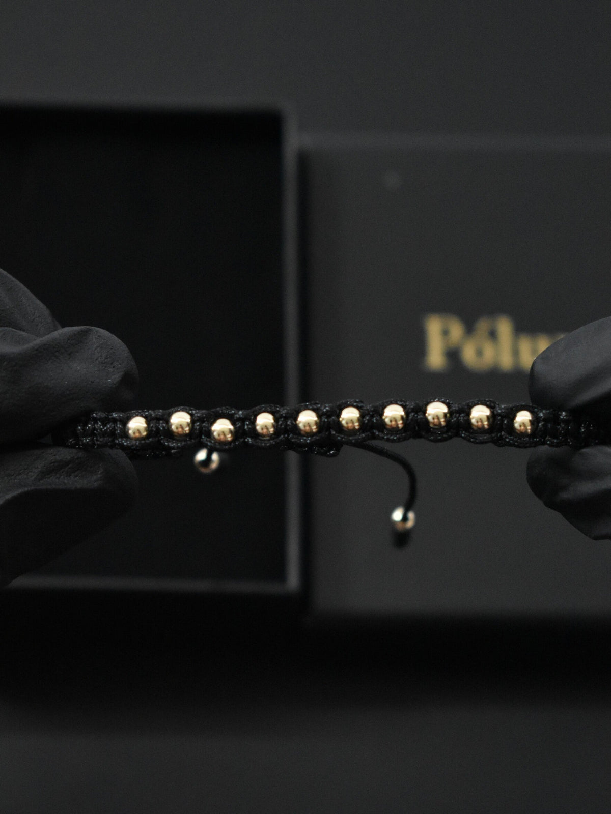 Pulsera Aeternum Negro Oro Laminado 18K