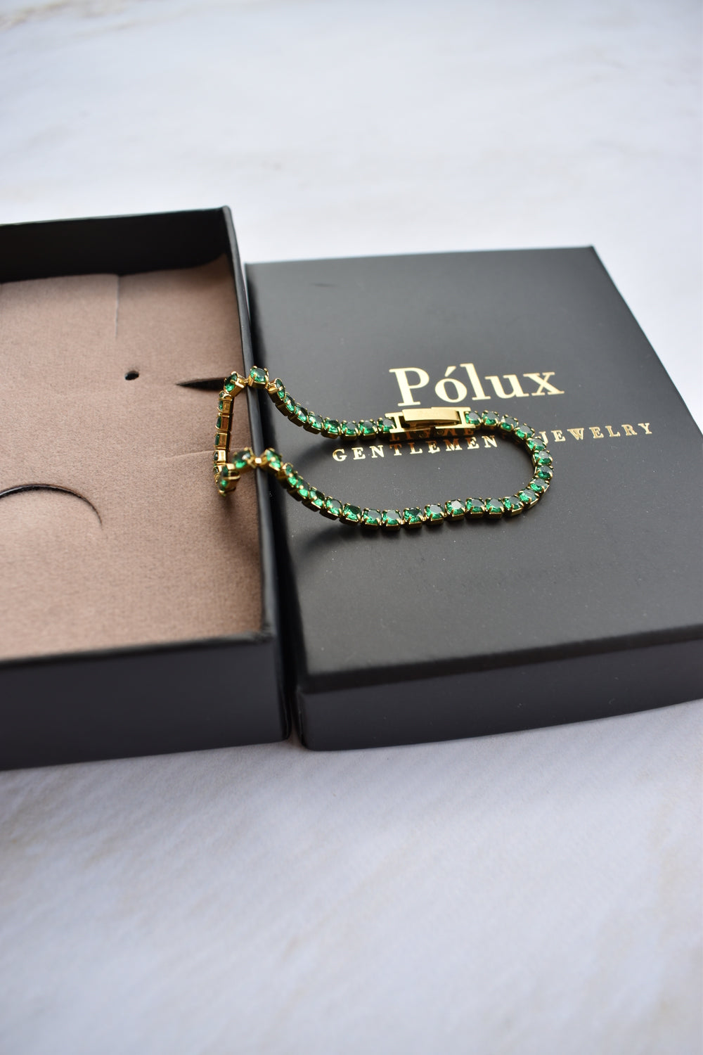 Set pulseras tejido tennis golden esmeralda para parejas