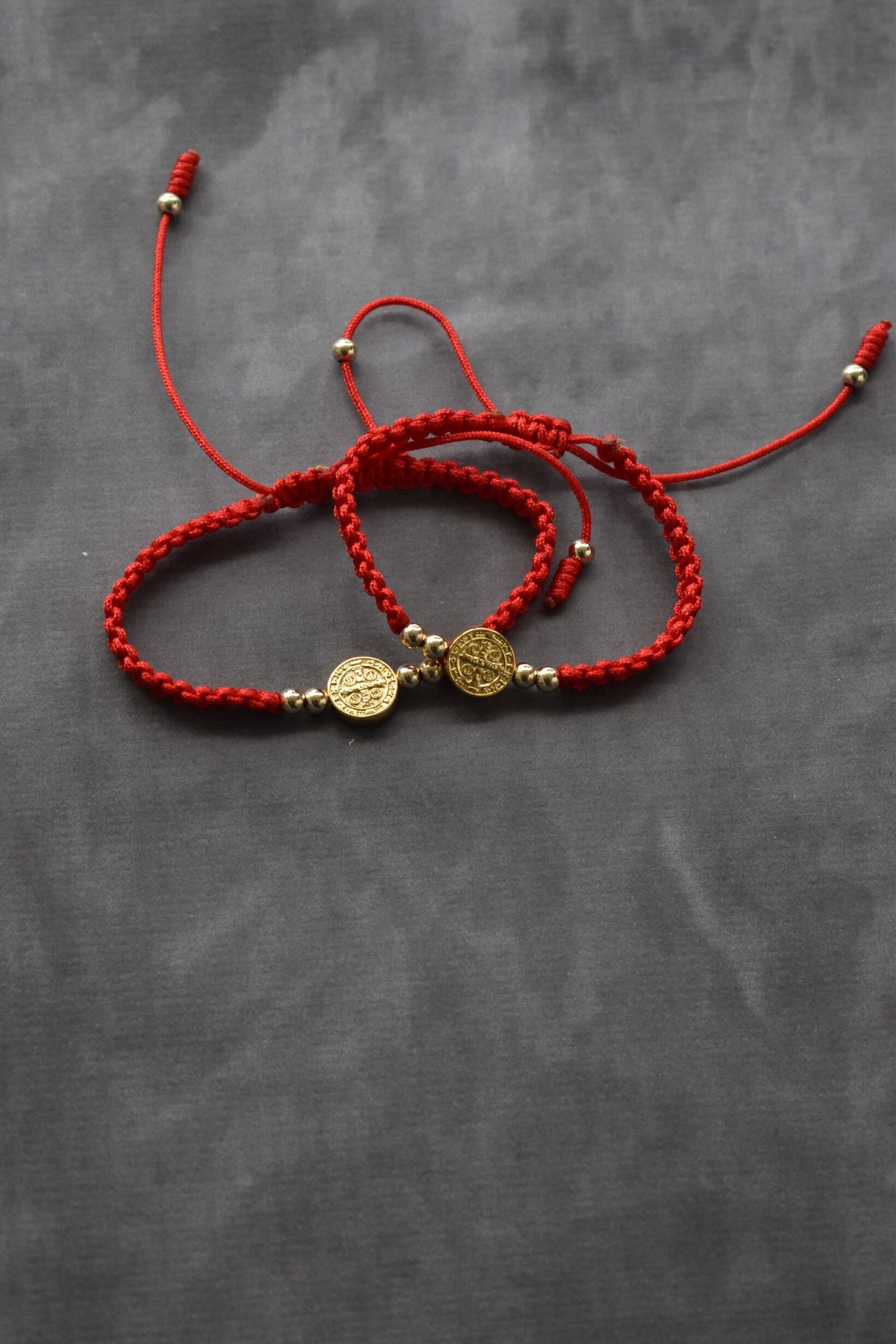 Pulseras Pareja San Benito Oro Laminado 18K – Imperium