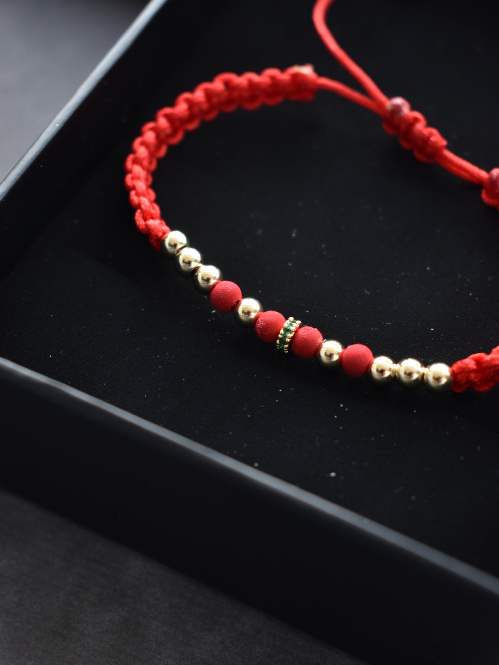 Pulsera Dominus Rojo Oro Laminado 18K