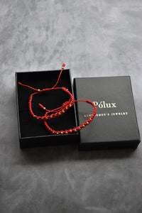 Pulseras Pareja Macramé Oro Laminado 18K – Hilo Rojo