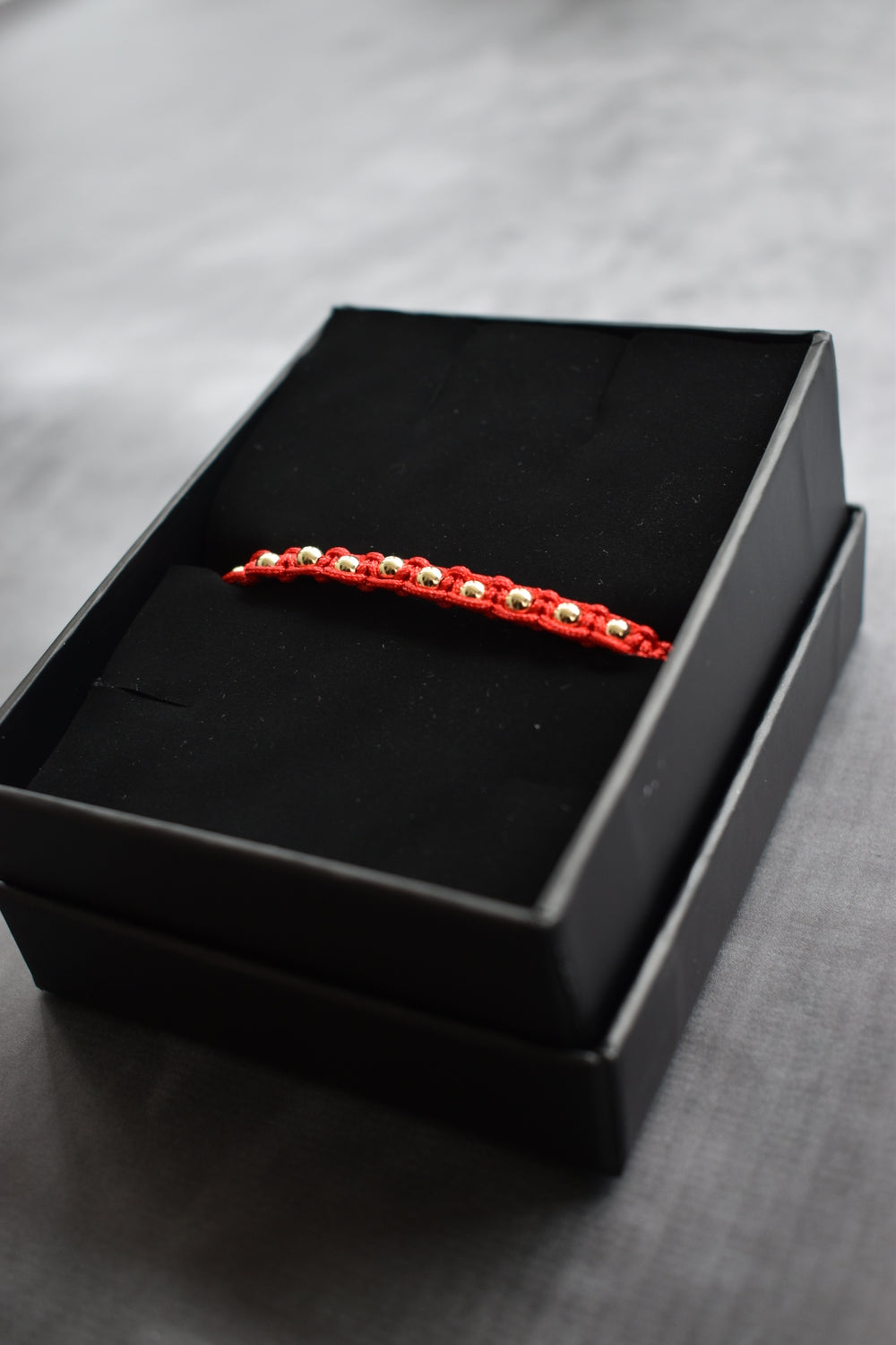 Pulsera Aeternum Roja| Oro laminado 18 K