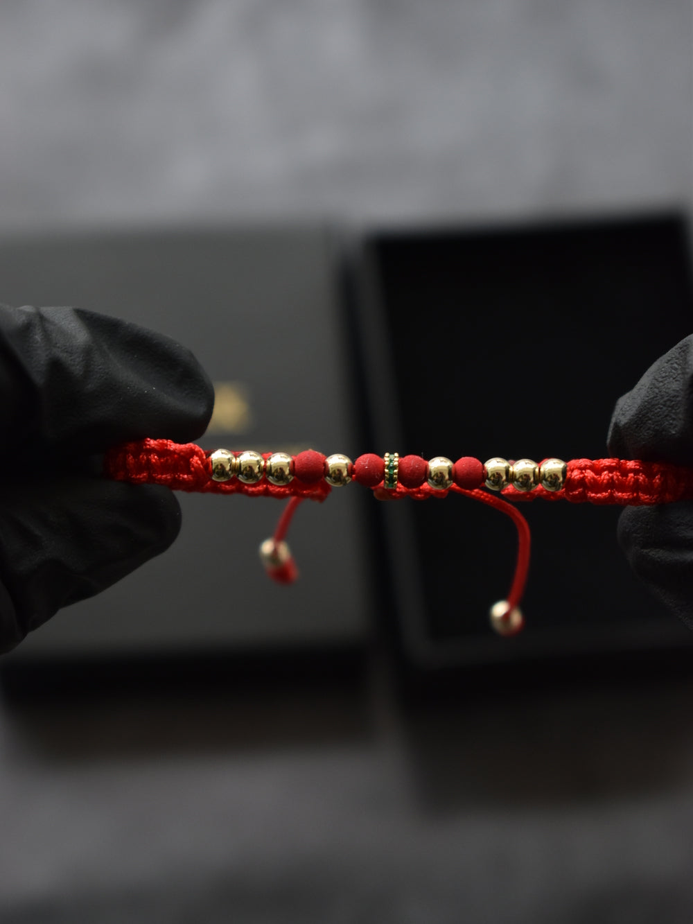 Pulsera Dominus Rojo Oro Laminado 18K
