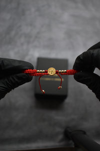 Pulsera Roja San Benito & Virgen de Guadalupe | Oro laminado 18 K - Maximus
