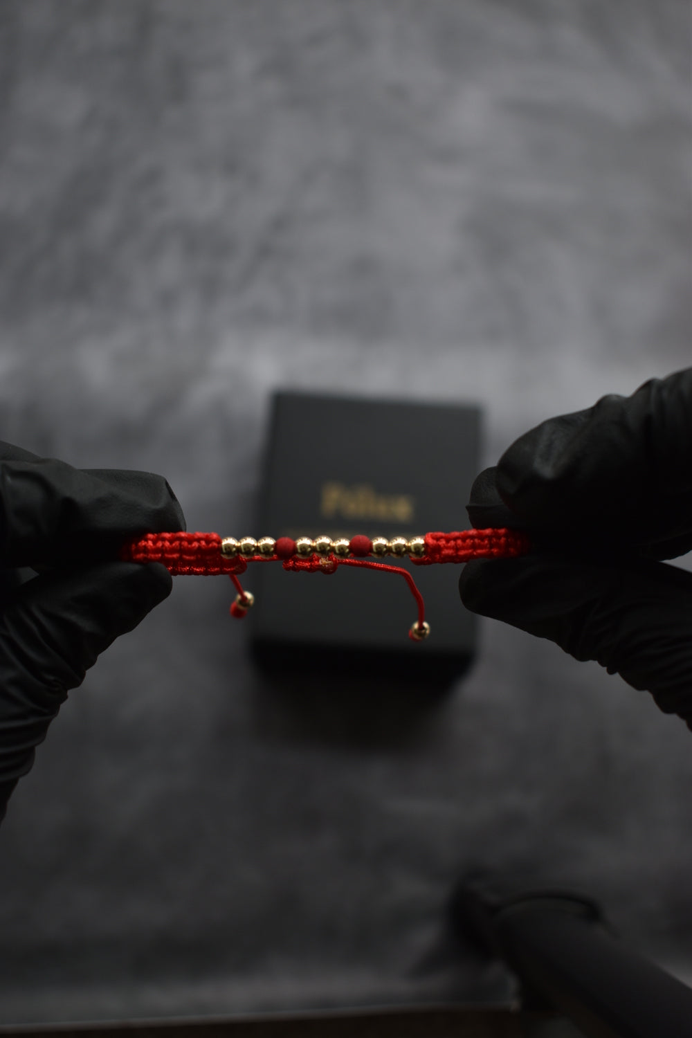 Pulsera Primus Roja| Oro laminado 18 K