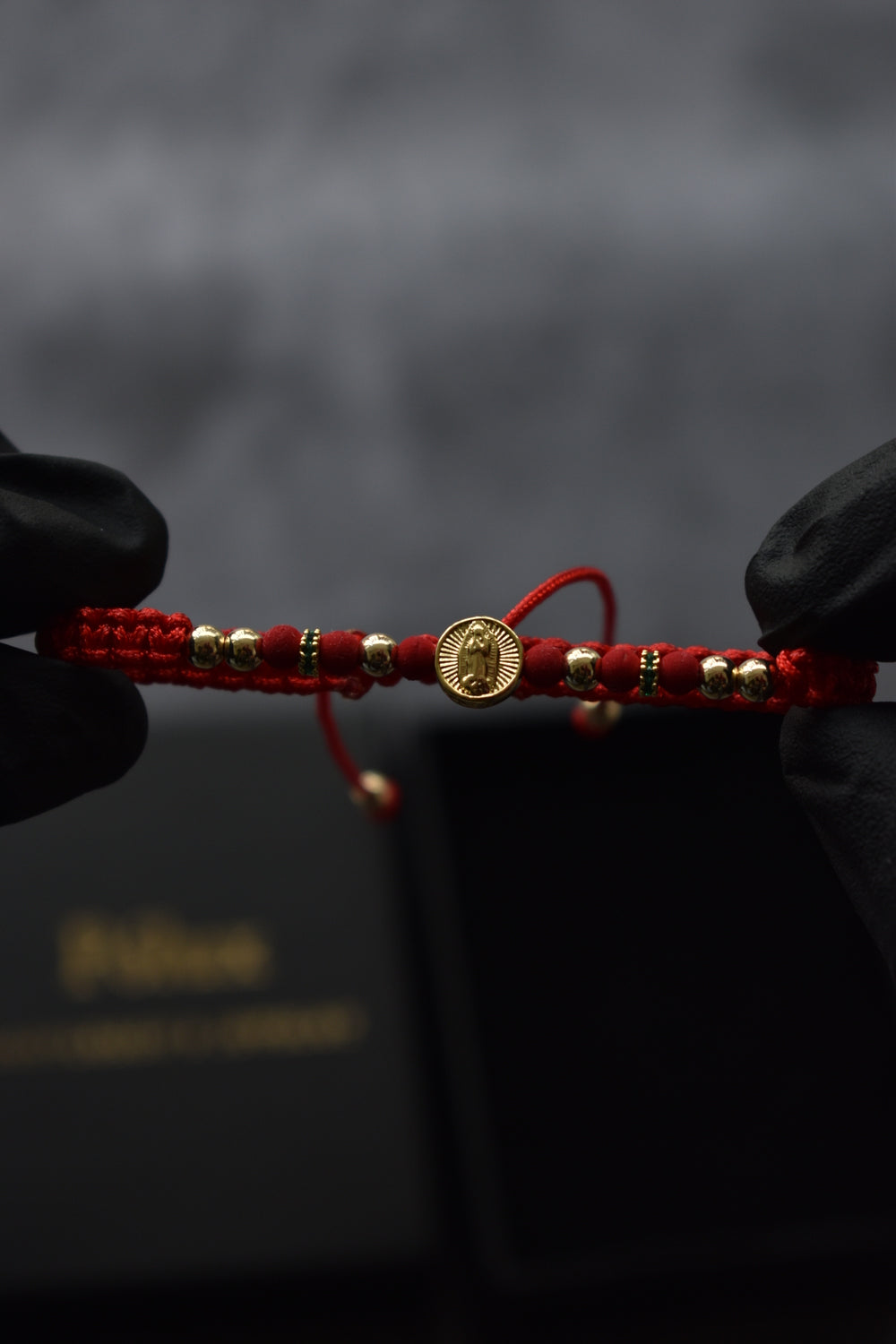 Pulsera Roja San Benito & Virgen Guadalupe| Oro laminado 18 K