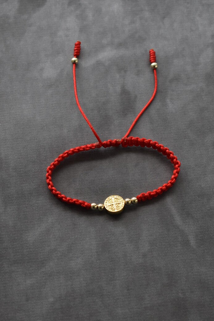 Pulsera Roja San Benito | Oro laminado 18 K - Imperium