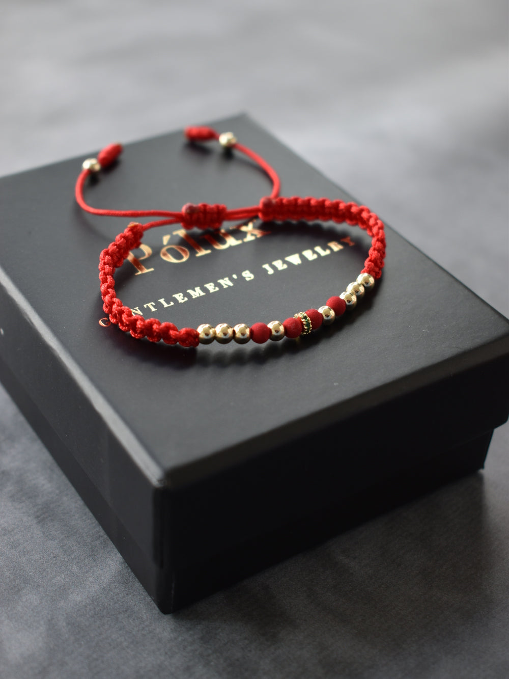 Pulsera Dominus Rojo Oro Laminado 18K