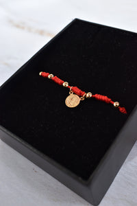 Dije San Benito doble cara en oro laminado 18K con balines de 4mm y 3mm
