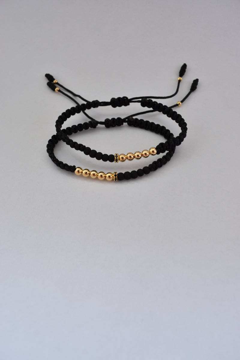 Set de 2 pulseras Afrodita oro laminado 18K, vista en ángulo